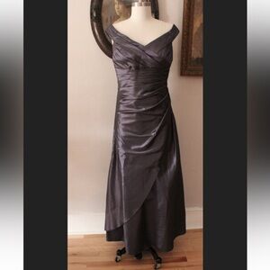 2000's NWT Plus Size Purple Satin Belsoie Off the Shoulder Pleated Evening Gown